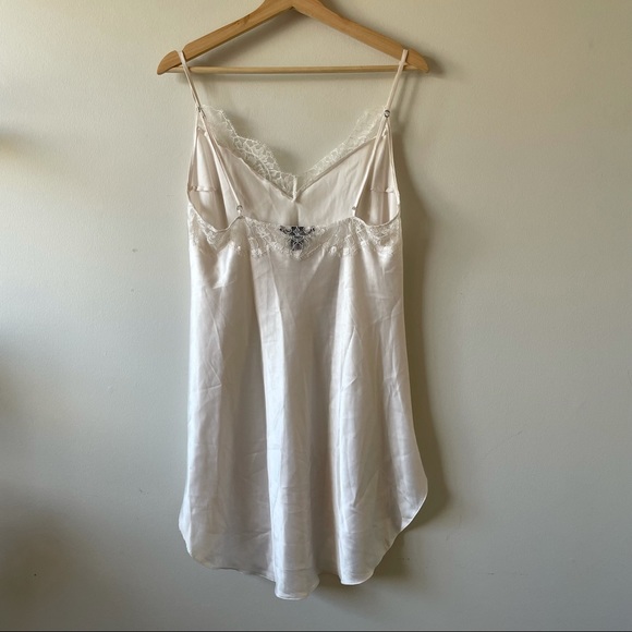 Victoria’s Secret White Satin Slip Dress Size Large - Picture 8 of 11